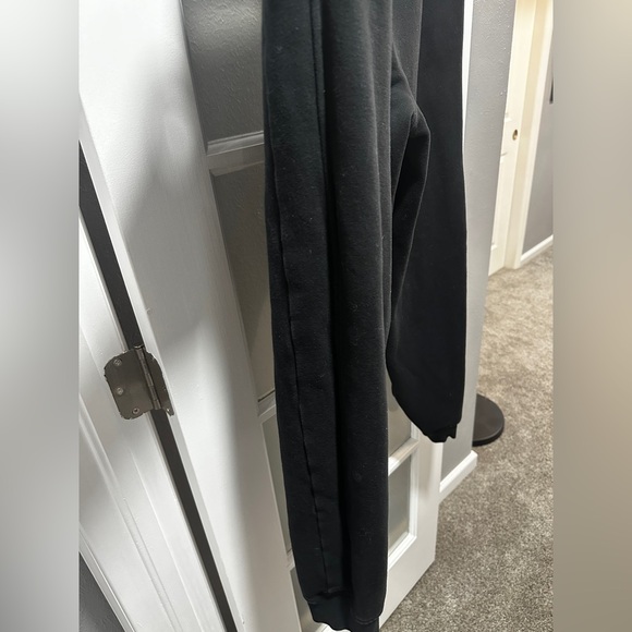 Lululemon Scuba Relaxed High-Rise Jogger-Black - Picture 11 of 14